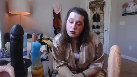 Snapshot of mxsissycharlotte chatting on 01.15.25 Mx Charlotte online show from 01.15.25