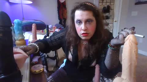 Snapshot of mxsissycharlotte chatting on 02.11.25 Mx Charlotte online show from 02.11.25