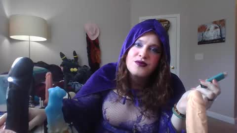 Snapshot of mxsissycharlotte chatting on 02.24.25 Mx Charlotte online show from 02.24.25