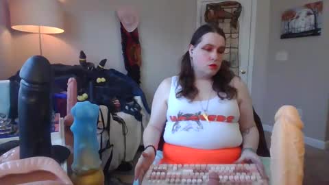 Snapshot of mxsissycharlotte chatting on 02.26.25 Mx Charlotte online show from 02.26.25