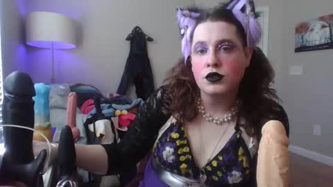 Snapshot of mxsissycharlotte chatting on 03.11.25 Mx Charlotte online show from 03.11.25