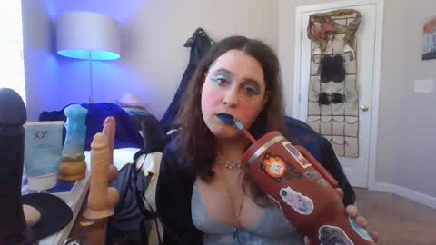 Snapshot of mxsissycharlotte chatting on 03.12.25 Mx Charlotte online show from 03.12.25