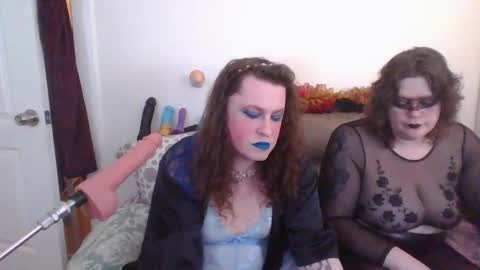 Snapshot of mxsissycharlotte chatting on 09.28.25 Mx Charlotte online show from 09.28.25