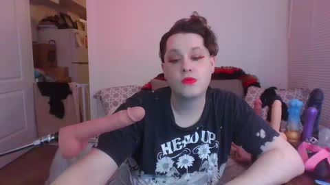 Snapshot of mxsissycharlotte chatting on 10.01.25 Mx Charlotte online show from 10.01.25