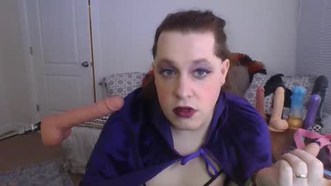 Snapshot of mxsissycharlotte chatting on 10.02.25 Mx Charlotte online show from 10.02.25