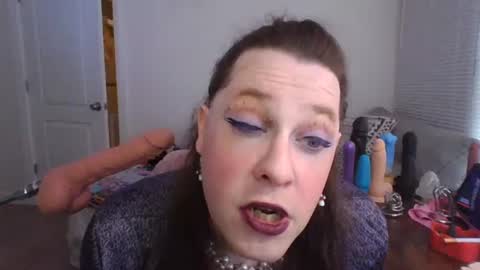 Snapshot of mxsissycharlotte chatting on 10.08.25 Mx Charlotte online show from 10.08.25