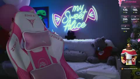 Snapshot of my__sweet__alice chatting on 06.16.26 mysweetalice online show from 06.16.26