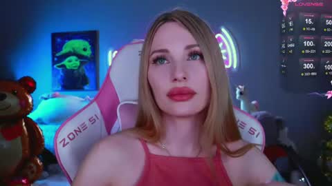 Snapshot of my__sweet__alice chatting on 06.23.26 mysweetalice online show from 06.23.26