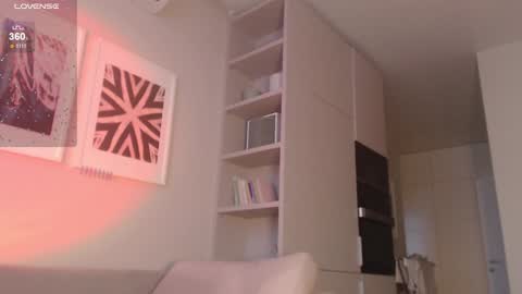 Hannah  welcome  online show from 12.15.24