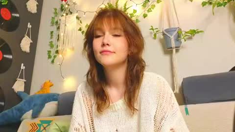 Snapshot of my_parisss chatting on 01.12.25 PARIS online show from 01.12.25