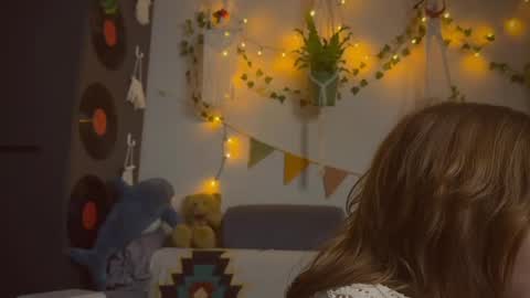 Snapshot of my_parisss chatting on 03.06.25 PARIS online show from 03.06.25