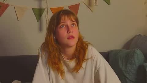 Snapshot of my_parisss chatting on 10.07.25 PARIS online show from 10.07.25