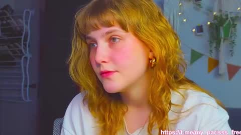 Snapshot of my_parisss chatting on 12.02.25 PARIS online show from 12.02.25