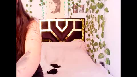 Snapshot of myagosling13 chatting on 10.19.25 miagosling NTMU Dont forget follow me online show from 10.19.25