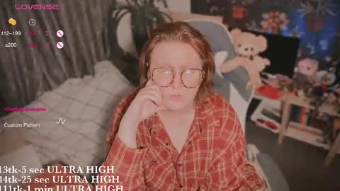 Snapshot of myanotherday chatting on 11.11.25 Kate online show from 11.11.25