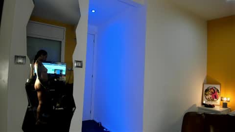 Lola online show from 04.05.26