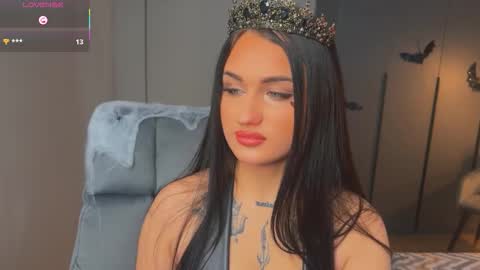 Snapshot of mygoddesshecate chatting on 10.25.25 Hecate online show from 10.25.25