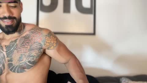 Myke esthetic online show from 12.04.24