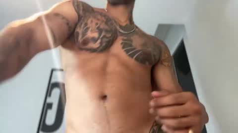 Myke esthetic online show from 02.04.25