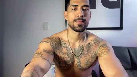 Myke esthetic online show from 10.08.25