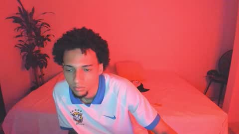 Snapshot of myke_master chatting on 11.01.25 myke_master online show from 11.01.25