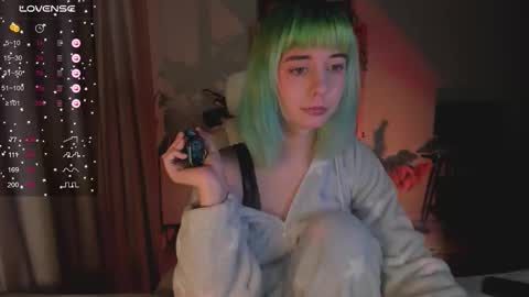 Snapshot of mylaweb chatting on 01.13.26 MylaFlores online show from 01.13.26