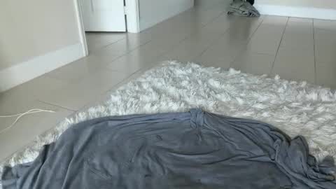 Snapshot of myles_isperfect chatting on 11.09.25 Myles Spears online show from 11.09.25