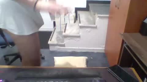 Snapshot of mynakeddays94 chatting on 11.28.25 David Leon online show from 11.28.25