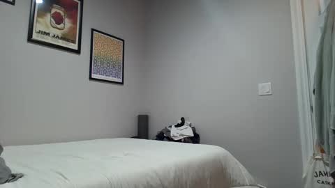 Snapshot of mynaughtyacct chatting on 10.31.25 Felt like showing off online show from 10.31.25