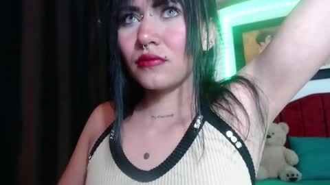Snapshot of myomi_nix chatting on 01.27.25 myomi online show from 01.27.25