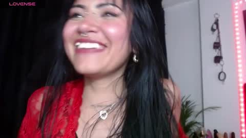 Snapshot of myomi_nix chatting on 02.18.25 myomi online show from 02.18.25