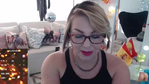 Snapshot of myrnasexxx chatting on 01.12.25 Myrna Sessions online show from 01.12.25