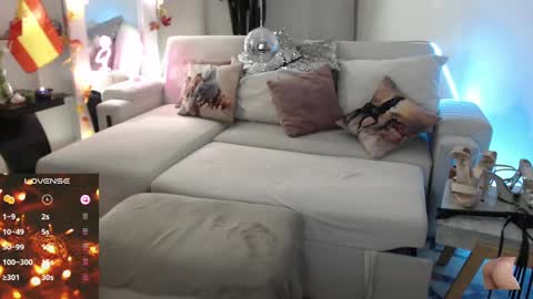 Snapshot of myrnasexxx chatting on 01.18.25 Myrna Sessions online show from 01.18.25