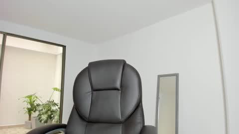 Snapshot of mysteyes chatting on 11.03.25 Elena online show from 11.03.25