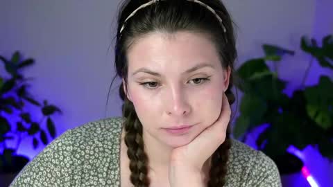 Snapshot of mysticalart chatting on 10.07.25 Eve online show from 10.07.25