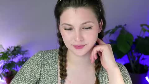 Snapshot of mysticalart chatting on 10.12.25 Eve online show from 10.12.25