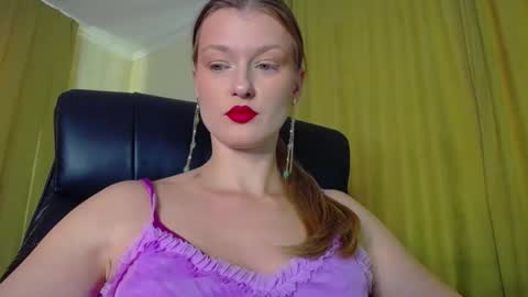 Snapshot of mysticvenus_ chatting on 11.13.25 mysticvenus_ online show from 11.13.25