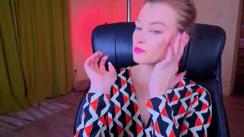 Snapshot of mysticvenus_ chatting on 03.12.26 mysticvenus_ online show from 03.12.26