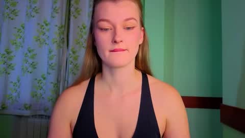 Snapshot of mysticvenus_ chatting on 03.22.26 mysticvenus_ online show from 03.22.26