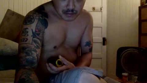 Snapshot of mywi11yisbiggy chatting on 11.15.25 str8 dom alphaAsian Daddy type. sorry not bi or curious but i dont judgediscrimenate. online show from 11.15.25