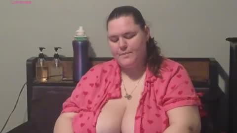 Mzjuicybootay online show from 12.17.25