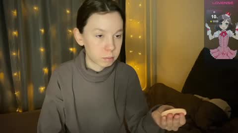 Vanessa and Julia  online show from 01.27.25