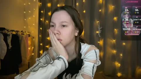 Vanessa and Julia  online show from 02.18.25