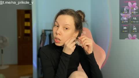 Vanessa and Julia  online show from 10.03.25