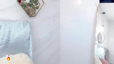 naamah_b online show from 03.12.25