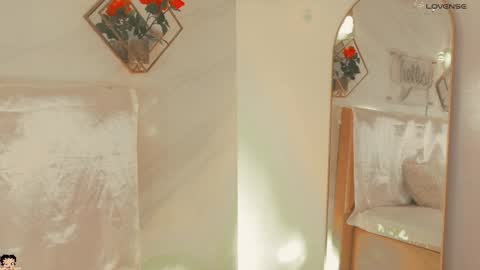 naamah_b online show from 11.13.25