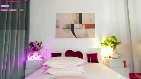 Nadia online show from 02.18.25