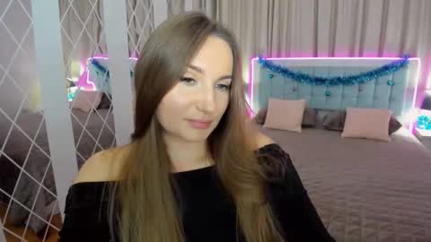 Snapshot of nadingracefull chatting on 12.20.25 NadinGracefull online show from 12.20.25