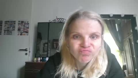 Snapshot of nadyagt chatting on 04.11.26 nadyagt online show from 04.11.26