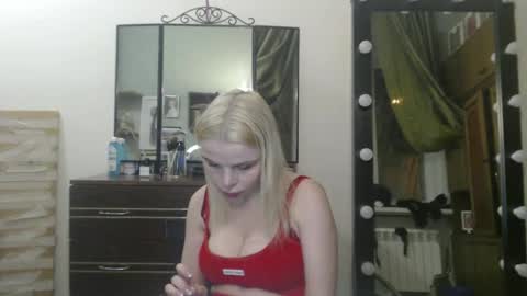 Snapshot of nadyagt chatting on 04.21.26 nadyagt online show from 04.21.26